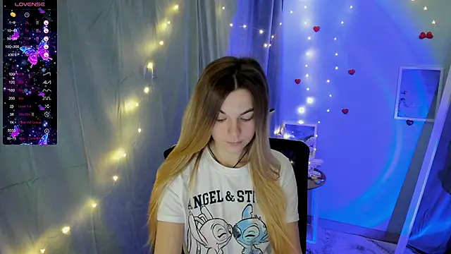 Snapshot of Sweet_me_ chatting on January 19, 2025, 7:36 am Sweet me online show from January 19, 2025, 7:36 am