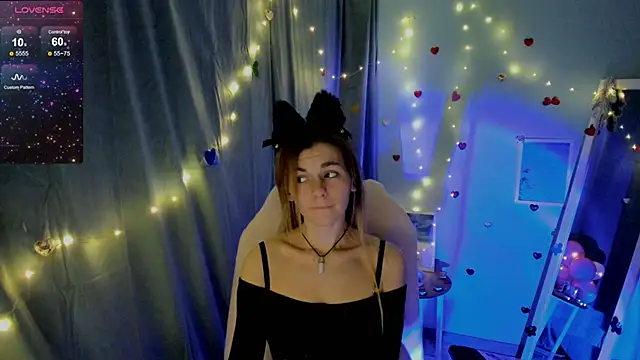 Snapshot of Sweet_me_ chatting on February 14, 2025, 10:14 pm Sweet me online show from February 14, 2025, 10:14 pm