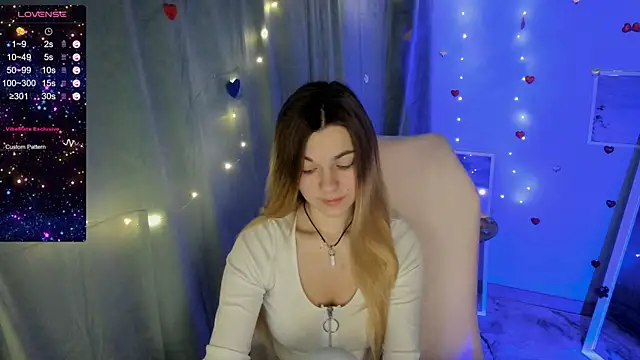 Snapshot of Sweet_me_ chatting on March 10, 2025, 7:10 am Sweet me online show from March 10, 2025, 7:10 am