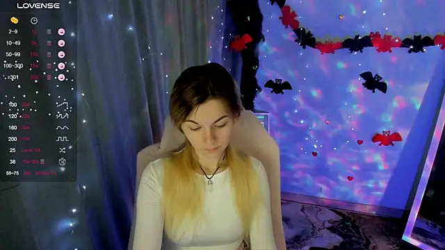 Snapshot of Sweet_me_ chatting on October 25, 2025, 5:59 am Sweet me online show from October 25, 2025, 5:59 am