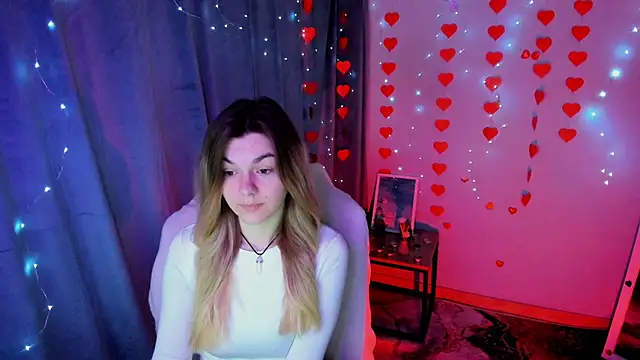 Sweet me  online show from March 23, 2026, 6:39 am