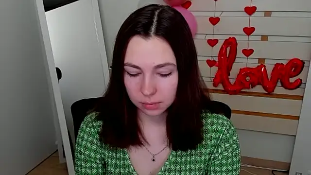 Lexy flower online show from February 26, 2025, 7:31 am