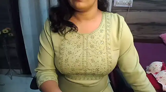 Snapshot of Trezza chatting on January 12, 2025, 1:05 pm Trezza online show from January 12, 2025, 1:05 pm