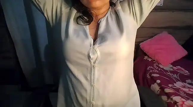 Snapshot of Trezza chatting on March 15, 2025, 2:24 am Trezza online show from March 15, 2025, 2:24 am