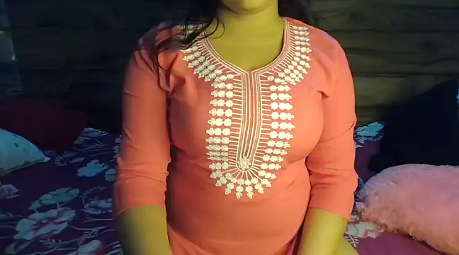 Snapshot of Trezza chatting on March 21, 2025, 5:34 pm Trezza online show from March 21, 2025, 5:34 pm