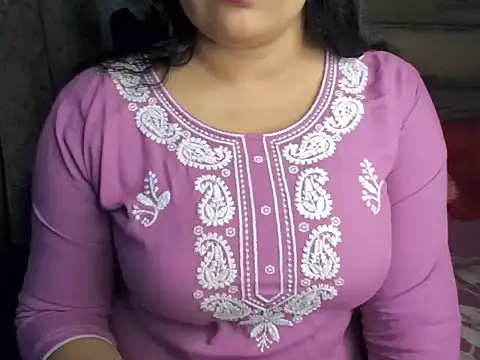 Snapshot of Trezza chatting on September 16, 2025, 8:10 pm Trezza online show from September 16, 2025, 8:10 pm