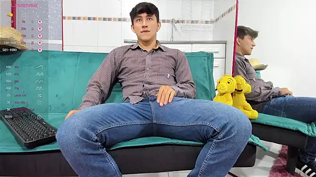 Snapshot of jacques_cardiet chatting on March 14, 2025, 2:30 pm jacques cardiet online show from March 14, 2025, 2:30 pm