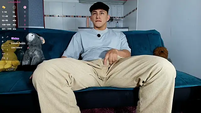 Snapshot of jacques_cardiet chatting on December 18, 2025, 2:01 pm jacques cardiet online show from December 18, 2025, 2:01 pm