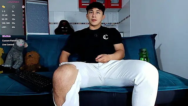 Snapshot of jacques_cardiet chatting on February 4, 2026, 11:38 am jacques cardiet online show from February 4, 2026, 11:38 am