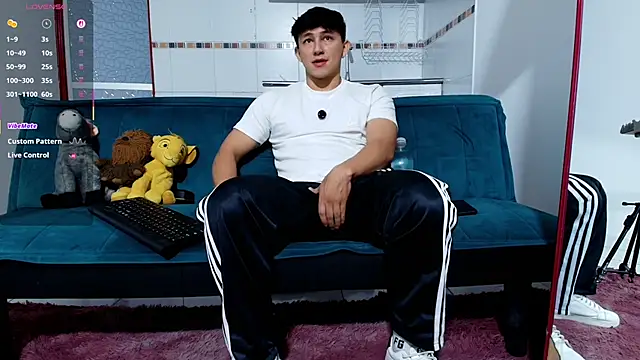 Snapshot of jacques_cardiet chatting on February 27, 2026, 12:16 pm jacques cardiet online show from February 27, 2026, 12:16 pm