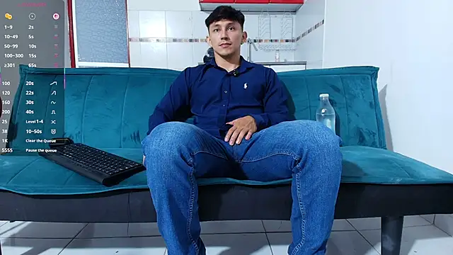 Snapshot of jacques_cardiet chatting on June 18, 2026, 4:33 pm jacques cardiet online show from June 18, 2026, 4:33 pm