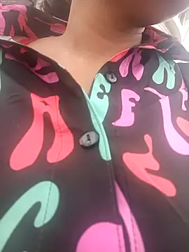 Dominik girl online show from October 20, 2025, 7:03 pm