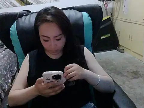 Snapshot of Xylona666 chatting on June 10, 2026, 2:38 pm Xylona666 online show from June 10, 2026, 2:38 pm