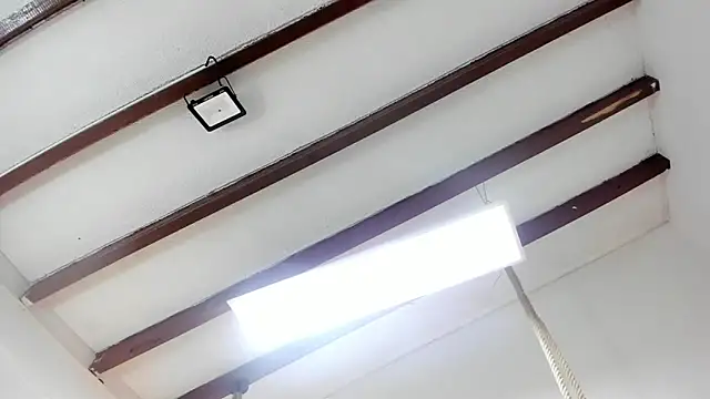 Oriana Guzman online show from February 10, 2025, 12:29 pm