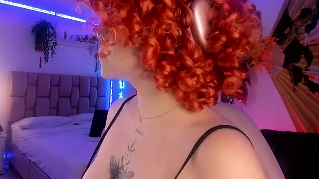 albaismynameX online show from March 11, 2025, 3:23 pm