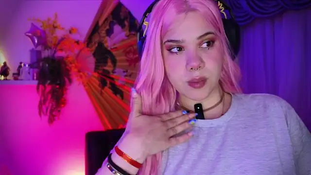 albaismynameX online show from September 13, 2025, 12:16 pm