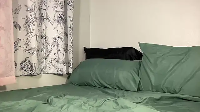 NatalieKneals online show from March 23, 2026, 6:50 am