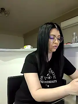 Milf Abigail online show from March 19, 2025, 2:27 am