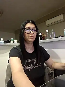 Milf Abigail online show from October 9, 2025, 1:03 am