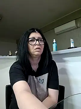 Milf Abigail online show from April 18, 2026, 1:31 am