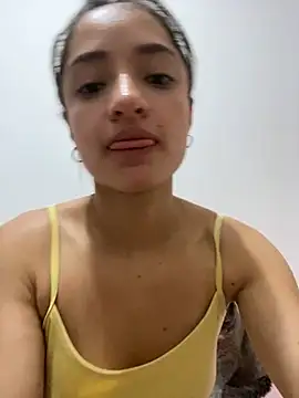 Alicia ALICIA online show from April 14, 2026, 5:52 pm