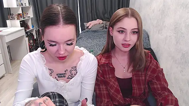 Tessa Walker online show from September 19, 2025, 9:54 am