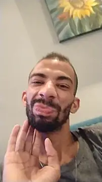 Snapshot of UncutToyBoy23cm chatting on March 14, 2025, 2:31 am UncutToyBoy23cm online show from March 14, 2025, 2:31 am