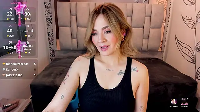 KataHot  online show from November 28, 2025, 8:22 pm