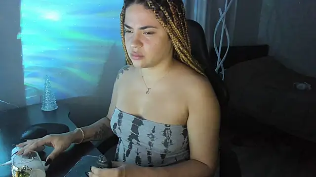 MelSaunders online show from December 15, 2024, 3:45 am