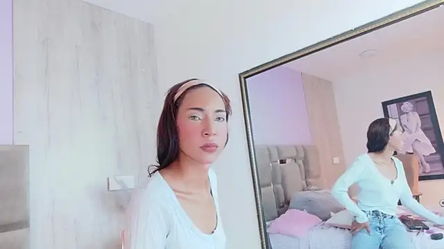 AbrilBrent online show from May 27, 2026, 7:22 pm