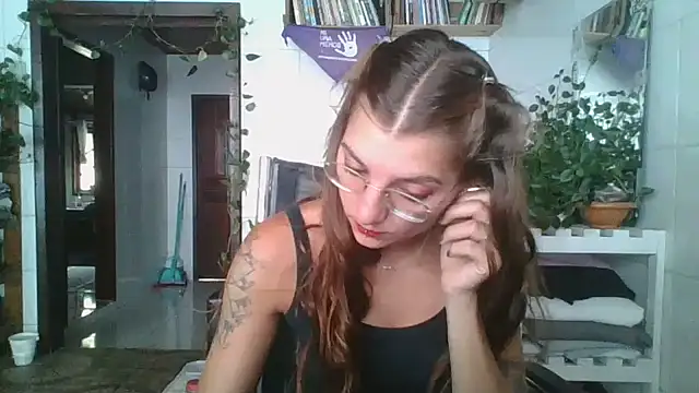 SweetyBabyDemon online show from January 8, 2026, 1:24 pm