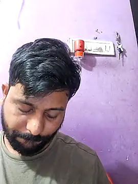 GlassBarge9 online show from March 5, 2025, 11:49 am