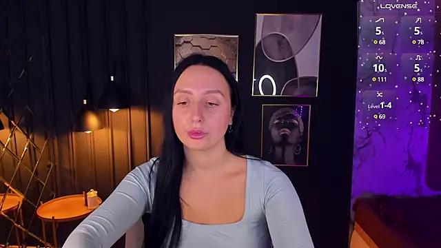 Snapshot of Christy_Calypso chatting on December 25, 2024, 1:31 am Christy Calypso online show from December 25, 2024, 1:31 am