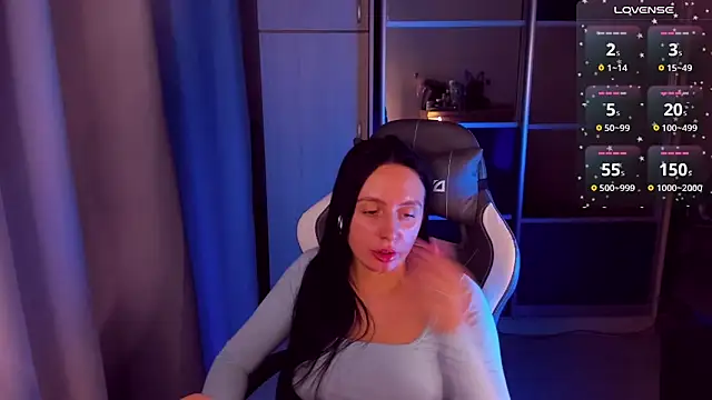 Snapshot of Christy_Calypso chatting on January 15, 2025, 4:04 am Christy Calypso online show from January 15, 2025, 4:04 am