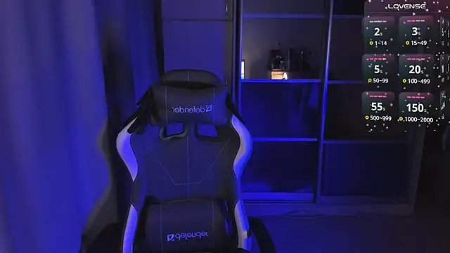 Snapshot of Christy_Calypso chatting on March 6, 2025, 9:09 pm Christy Calypso online show from March 6, 2025, 9:09 pm