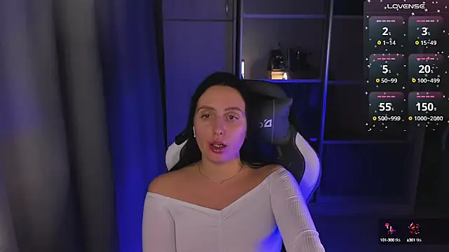 Snapshot of Christy_Calypso chatting on March 7, 2025, 12:15 am Christy Calypso online show from March 7, 2025, 12:15 am