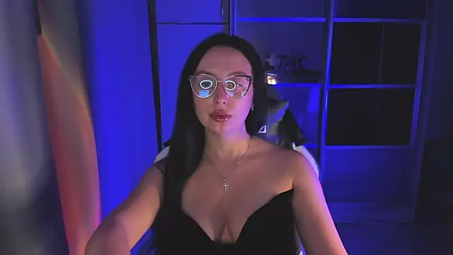 Snapshot of Christy_Calypso chatting on October 2, 2025, 3:52 pm Christy Calypso online show from October 2, 2025, 3:52 pm