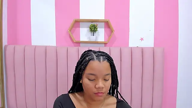 ISABELLA 020 online show from February 12, 2025, 12:12 pm