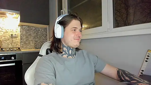  torfin  online show from December 5, 2024, 8:44 pm