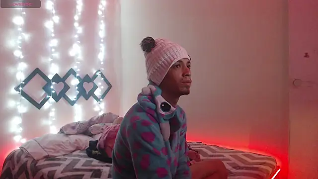 TOM NATASHA online show from January 17, 2025, 12:31 am