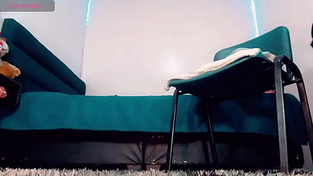  Riannagarcia  online show from November 25, 2025, 3:06 am