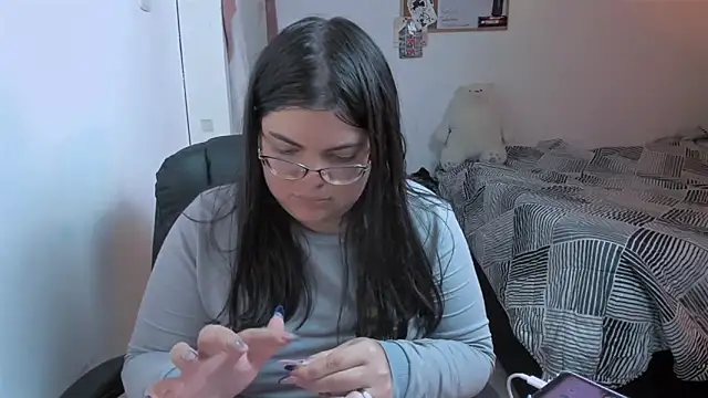 Aria Fullbuster online show from October 24, 2025, 8:27 pm