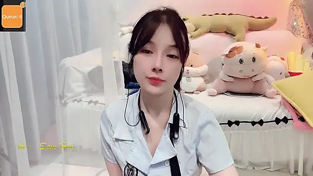 AKiKi711 online show from September 18, 2025, 3:36 pm