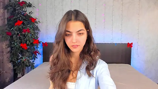Snapshot of Milana_Crystal_ chatting on December 27, 2024, 8:13 am Milana Crystal online show from December 27, 2024, 8:13 am