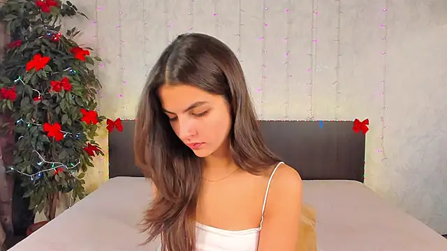 Snapshot of Milana_Crystal_ chatting on January 3, 2025, 8:10 am Milana Crystal online show from January 3, 2025, 8:10 am
