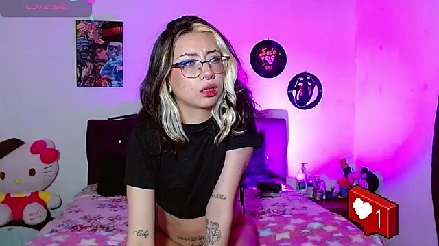 squirt charlott online show from February 11, 2025, 12:16 pm