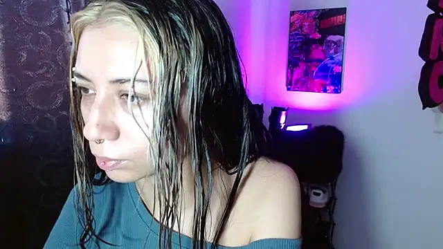 squirt charlott online show from October 18, 2025, 4:08 pm