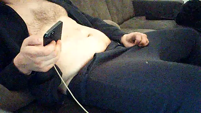 kiksnap-meistro5 online show from April 24, 2026, 4:31 pm