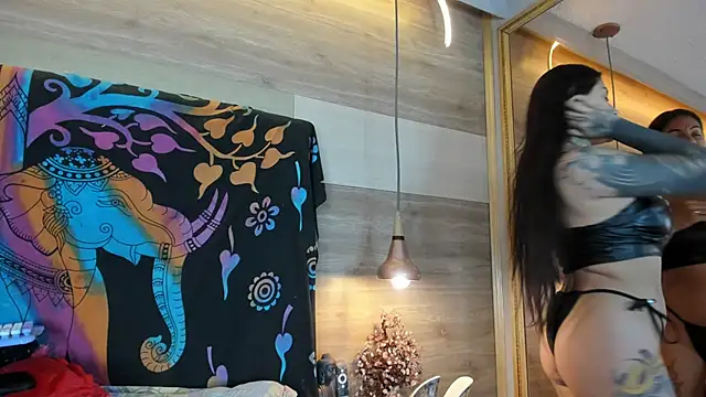 Cori Paige online show from November 5, 2025, 4:12 am