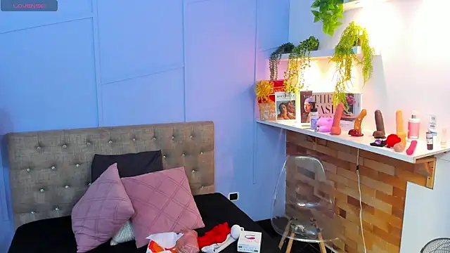 Georgina-coule online show from December 26, 2024, 12:38 pm